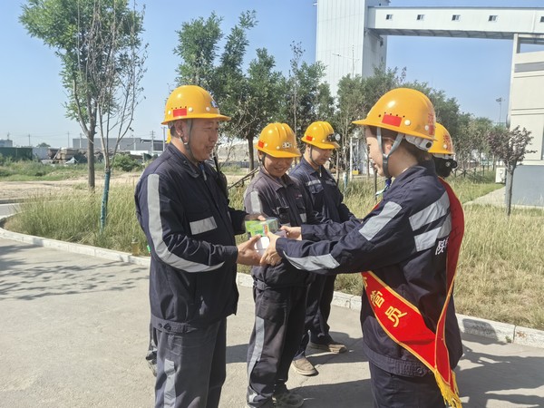 陜煤建設(shè)洗選煤運(yùn)營(yíng)公司神渭蒲城運(yùn)營(yíng)項(xiàng)目部 開(kāi)展：“助檢修、囑安全、送溫暖”活動(dòng)