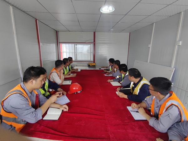 陜煤建設銅煤公司第十三項目部：精心調(diào)配安全餐 筑牢生產(chǎn)安全線