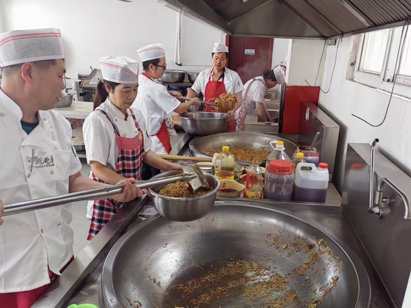 陜煤建設煤礦運營服務分公司：弘揚勤儉節(jié)約風 引領(lǐng)文明“新食尚”