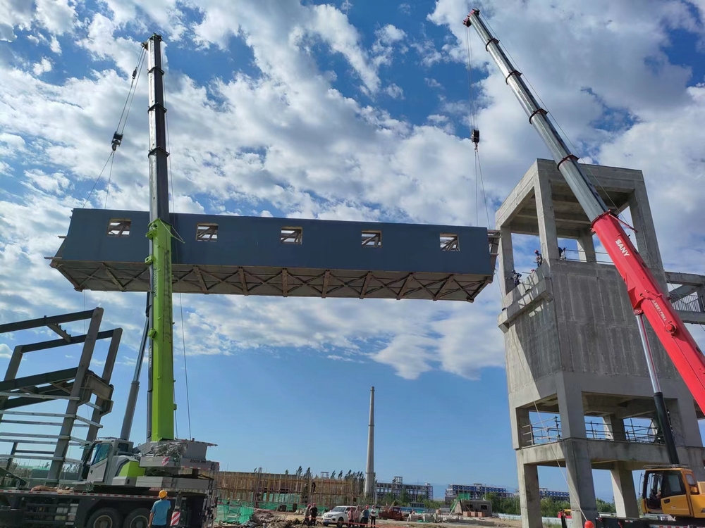 陜煤建設(shè)天工公司新疆第一項目部：兩“橋”空中架  “長廊”變通途