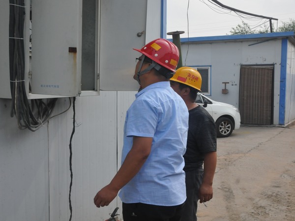 陜煤建設(shè)煤礦運(yùn)營(yíng)服務(wù)分公司：“立秋”雨又來 防汛不能松