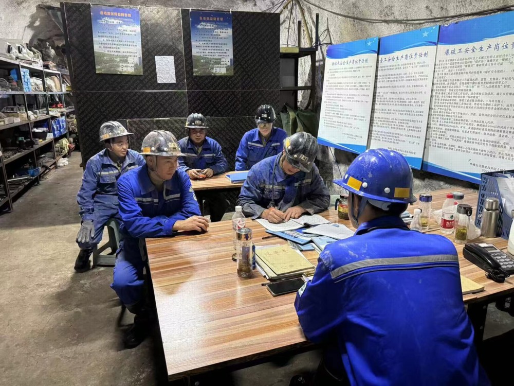 陜煤建設(shè)礦建三公司：“雙節(jié)”將至，安全“置頂”