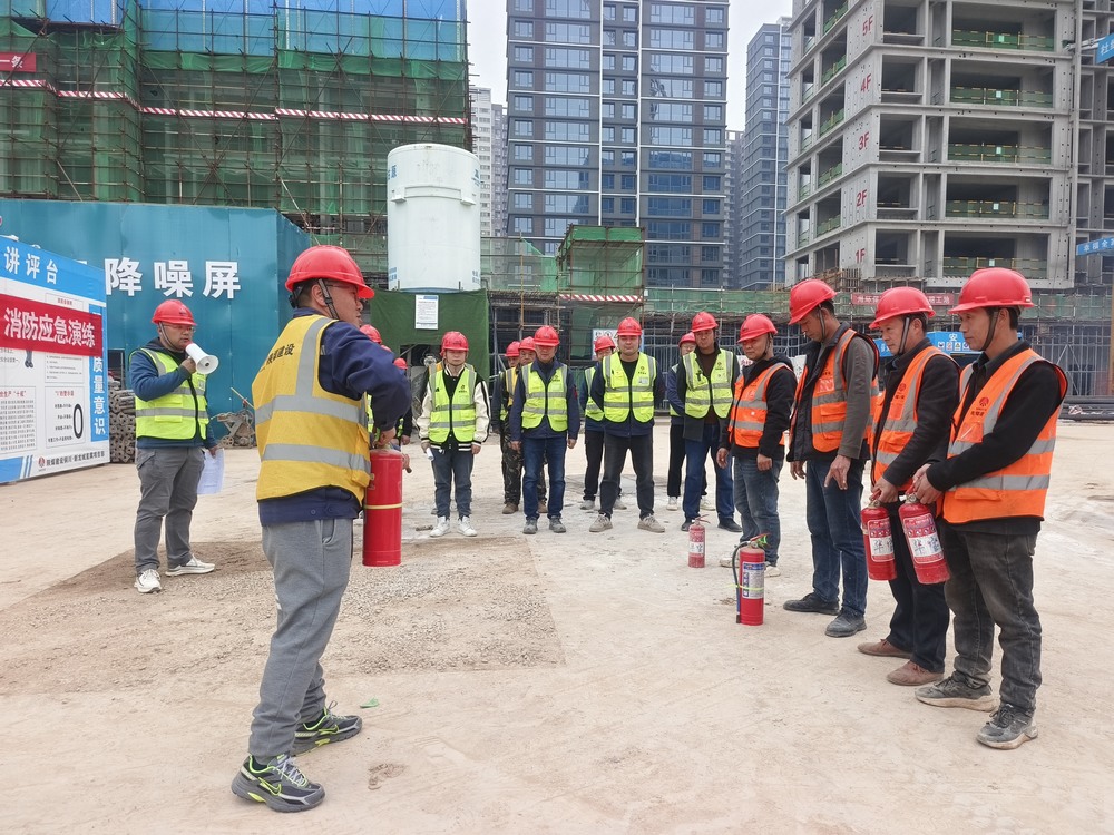 陜煤建設(shè)銅煤公司各基層項(xiàng)目部積極開(kāi)展消防宣傳月活動(dòng)