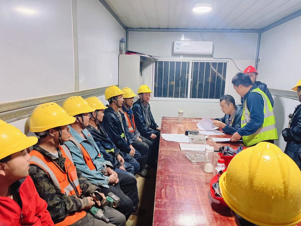 陜煤建設(shè)銅煤公司第十二項(xiàng)目部:多措并舉保安全 大干快上保進(jìn)度