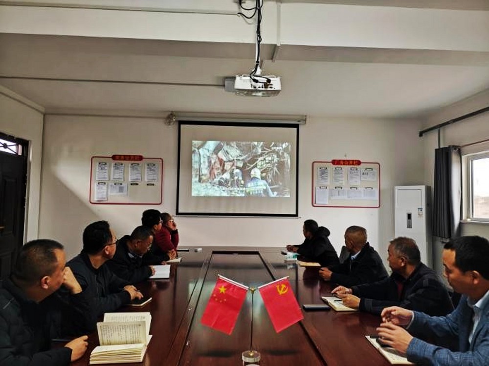 陜煤建設(shè)渭南分公司第十二項(xiàng)目部花樣安全活動(dòng)筑牢安全屏障