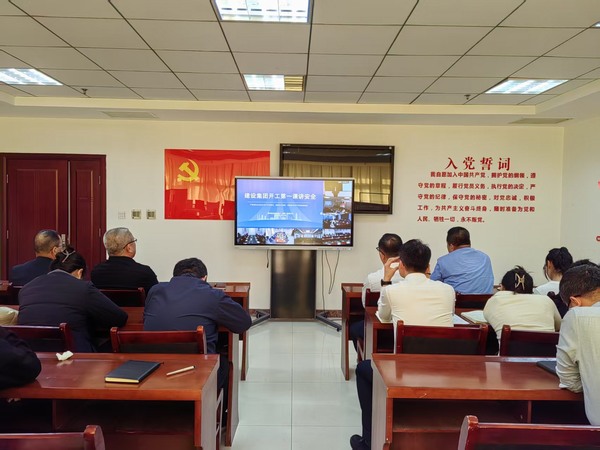 陜煤建設煤礦運營服務分公司：全力貫徹“開工第一課”  筑牢復工復產(chǎn)安全網(wǎng)