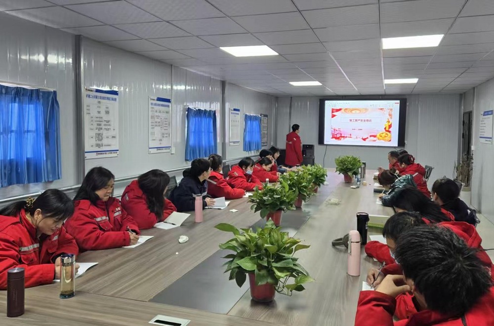 陜煤建設(shè)礦建二公司：重拳出擊，嚴(yán)把“安全關(guān)”