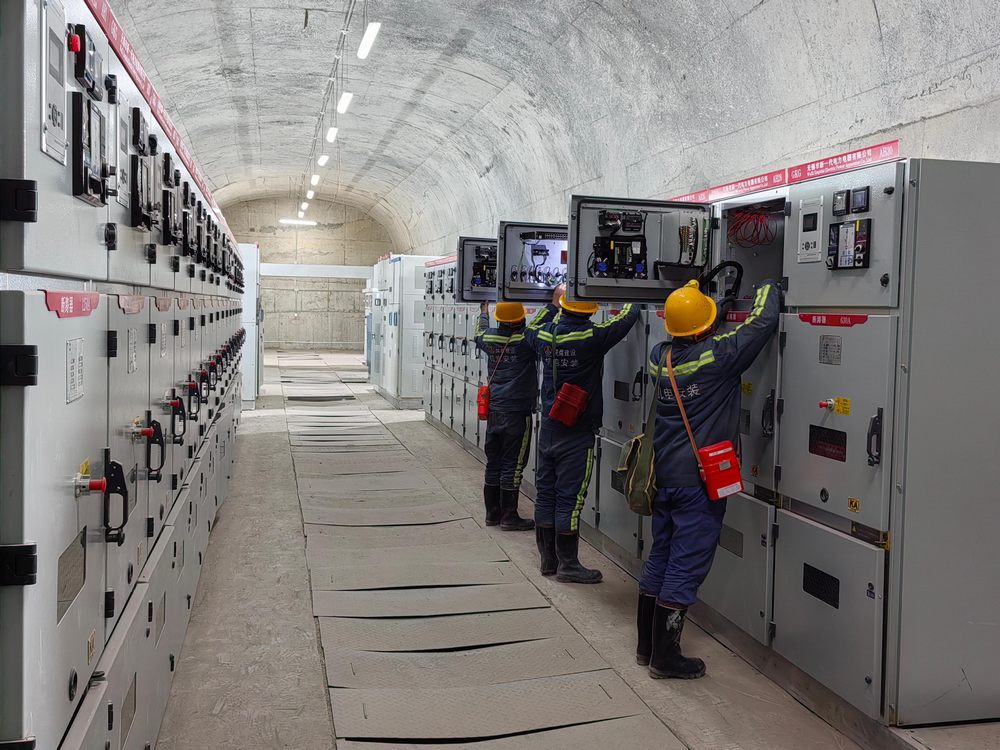 陜煤建設(shè)機電安裝公司酒鋼項目部：電氣安裝圓滿收官，安全質(zhì)量鑄就口碑