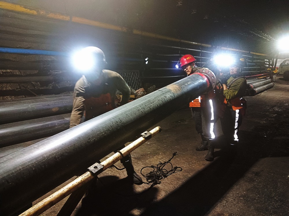 陜煤建設渭南分公司第三安裝項目部：“多點開花”保生產(chǎn) 勁吹三月“安全風”