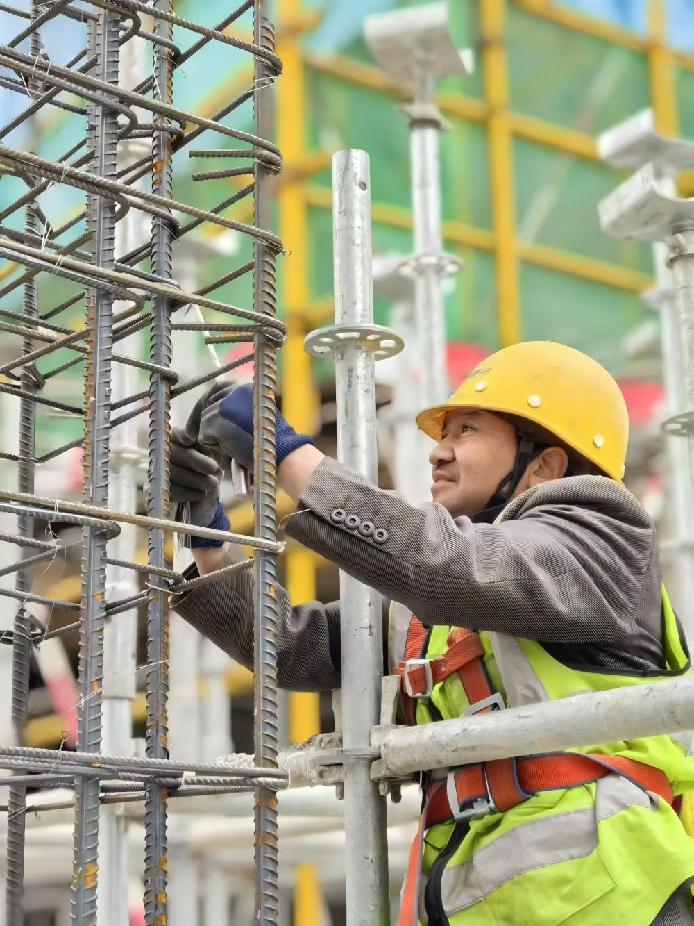陜煤建設(shè)天工公司土建第九項(xiàng)目部：春風(fēng)勁吹施工忙，李家溝風(fēng)井項(xiàng)目加速前行