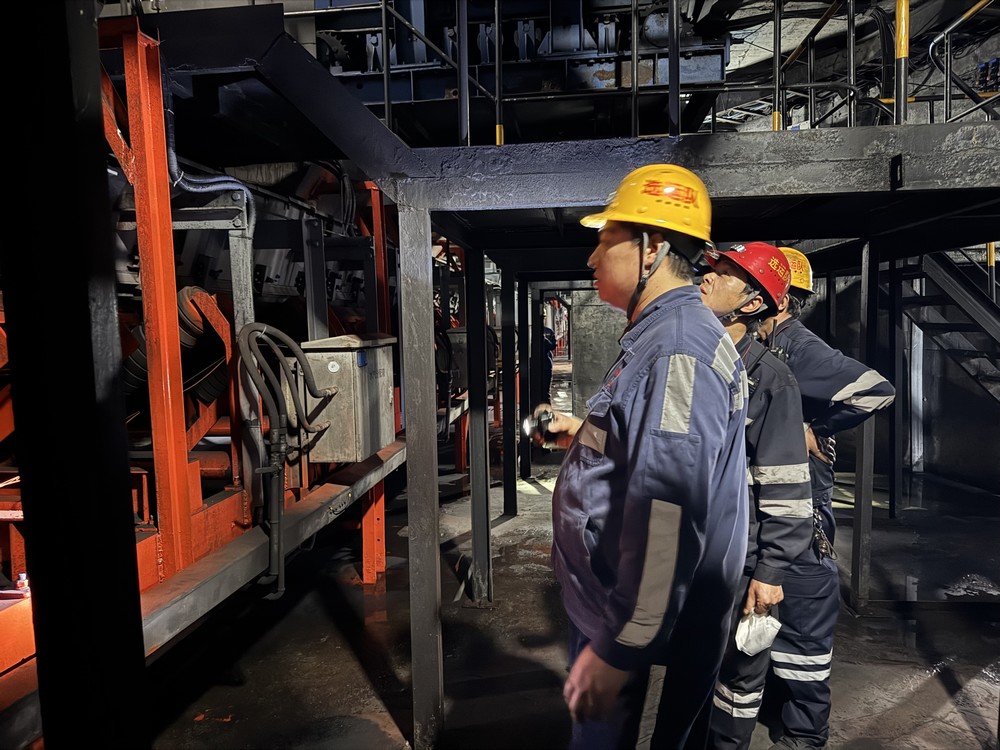 陜煤建設(shè)洗選煤運(yùn)營(yíng)公司澄合山陽(yáng)運(yùn)營(yíng)項(xiàng)目部：熱血洋溢“戰(zhàn)”五一，堅(jiān)守崗位顯擔(dān)當(dāng)