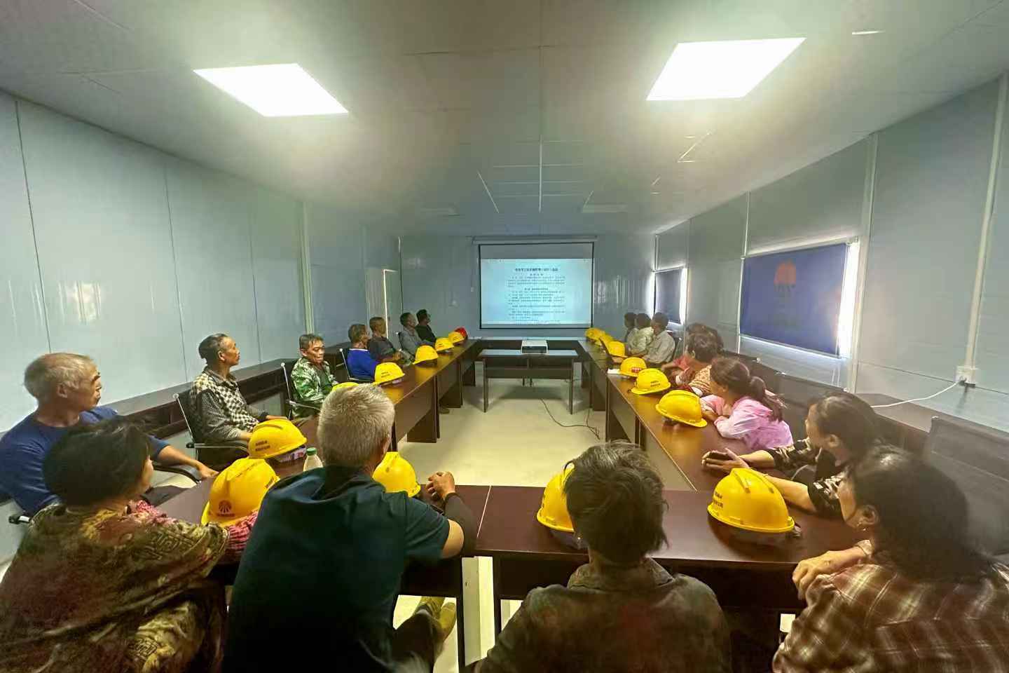 陜煤建設(shè)西北分公司：實(shí)名制管理升級(jí)——從“守口袋”到“強(qiáng)管理”助力農(nóng)民工權(quán)益保障