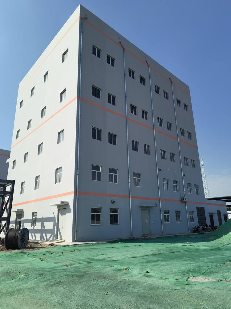 陜煤建設渭南分公司承建的胡家河二號風井項目提升機房工程順利通過竣工驗收