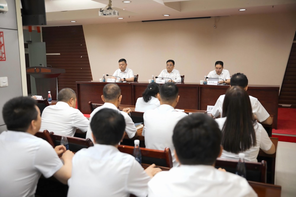 集團領導到所屬單位開展調(diào)研