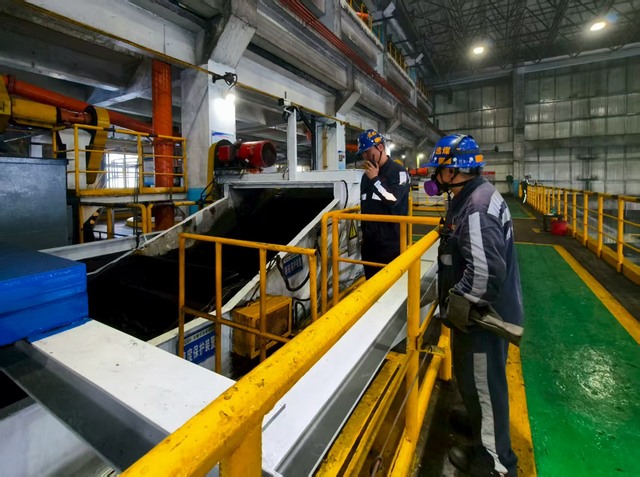 陜煤建設(shè)洗選煤運營公司紅柳林洗煤廠項目部：心有猛虎，細嗅薔薇