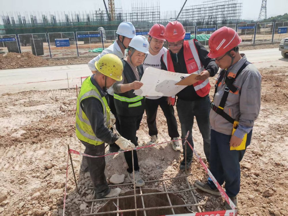 陜煤建設(shè)天工公司：“黨建＋”匯聚磅礴力量，驅(qū)動(dòng)高質(zhì)量發(fā)展新引擎