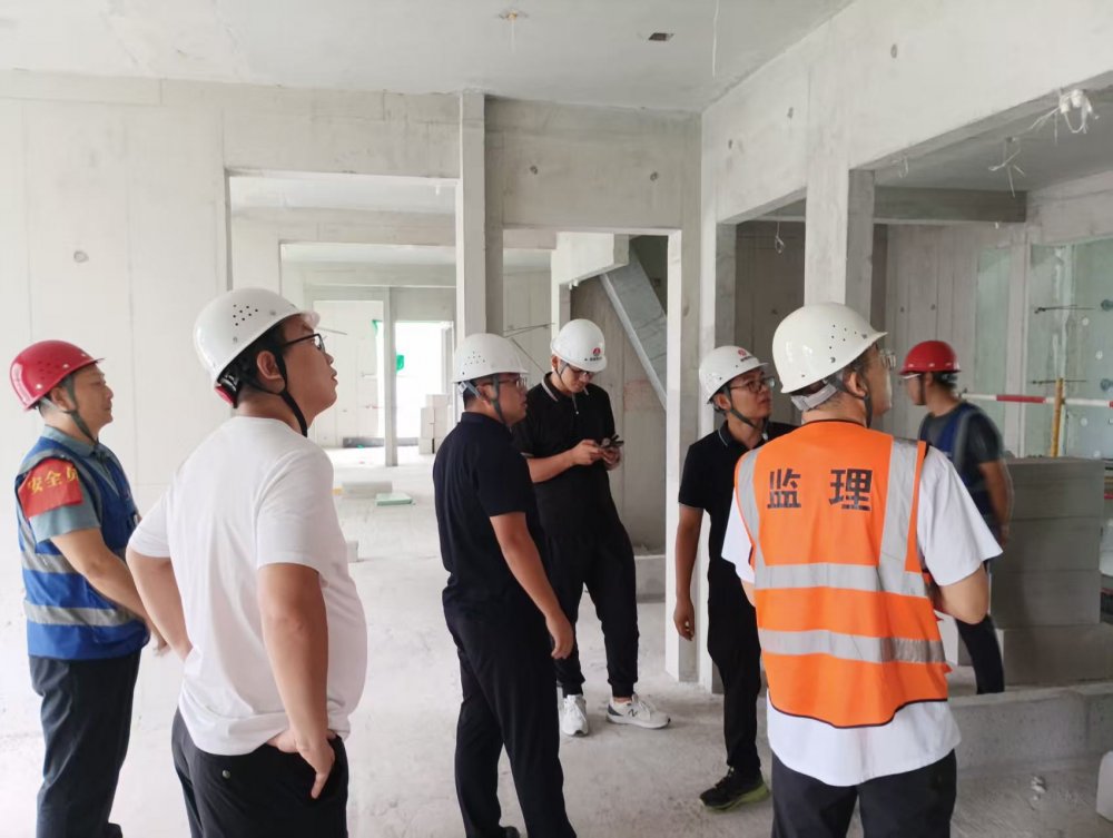捷報(bào)！陜煤建設(shè)直屬第六項(xiàng)目部承建構(gòu)件廠集中安置地項(xiàng)目順利通過(guò)主體驗(yàn)收