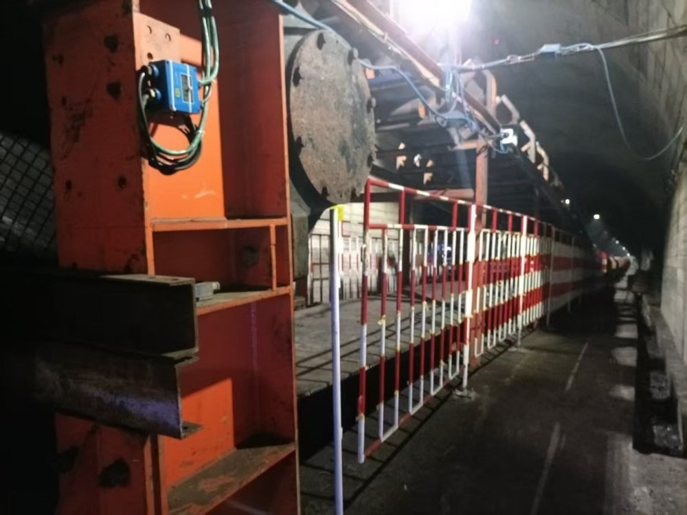 攻堅克難勇?lián)?dāng) 三天奮戰(zhàn)創(chuàng)佳績