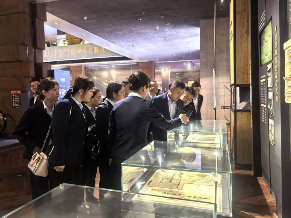 陜煤建設(shè)物資設(shè)備管理黨支部開展“緬懷革命英烈，傳承紅色基因”主題黨日活動