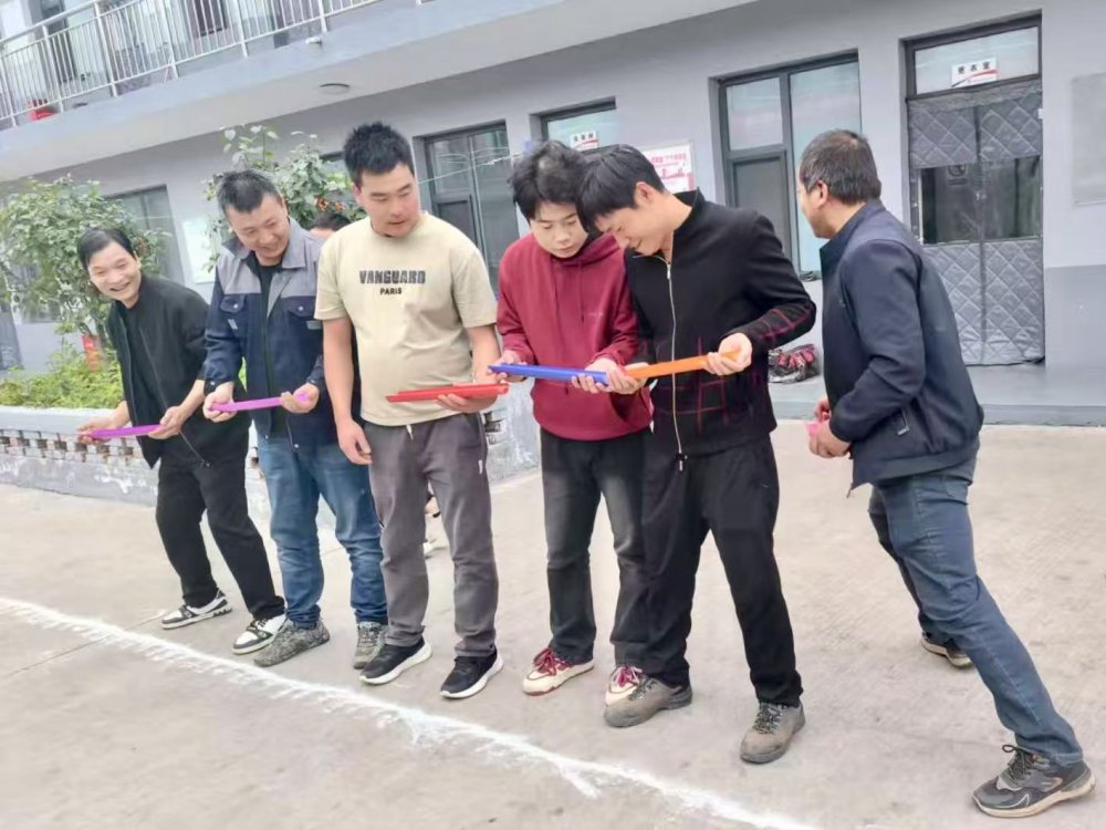 陜煤建設(shè)機電安裝公司神府項目部：雙節(jié)同慶聚合力 班組協(xié)作展風采