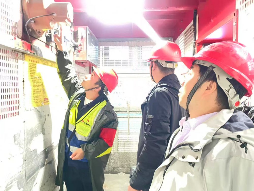 陜煤建設(shè)韓城分公司土建二項目部：安全不下線，青春在一線