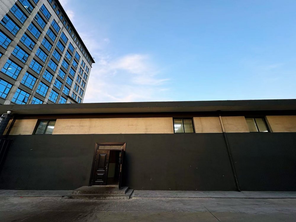 “建精品護安全”承諾兌現！陜煤建設韓城分公司土建六項目部承建的下峪口煤礦“民生廊橋”貫通驗收